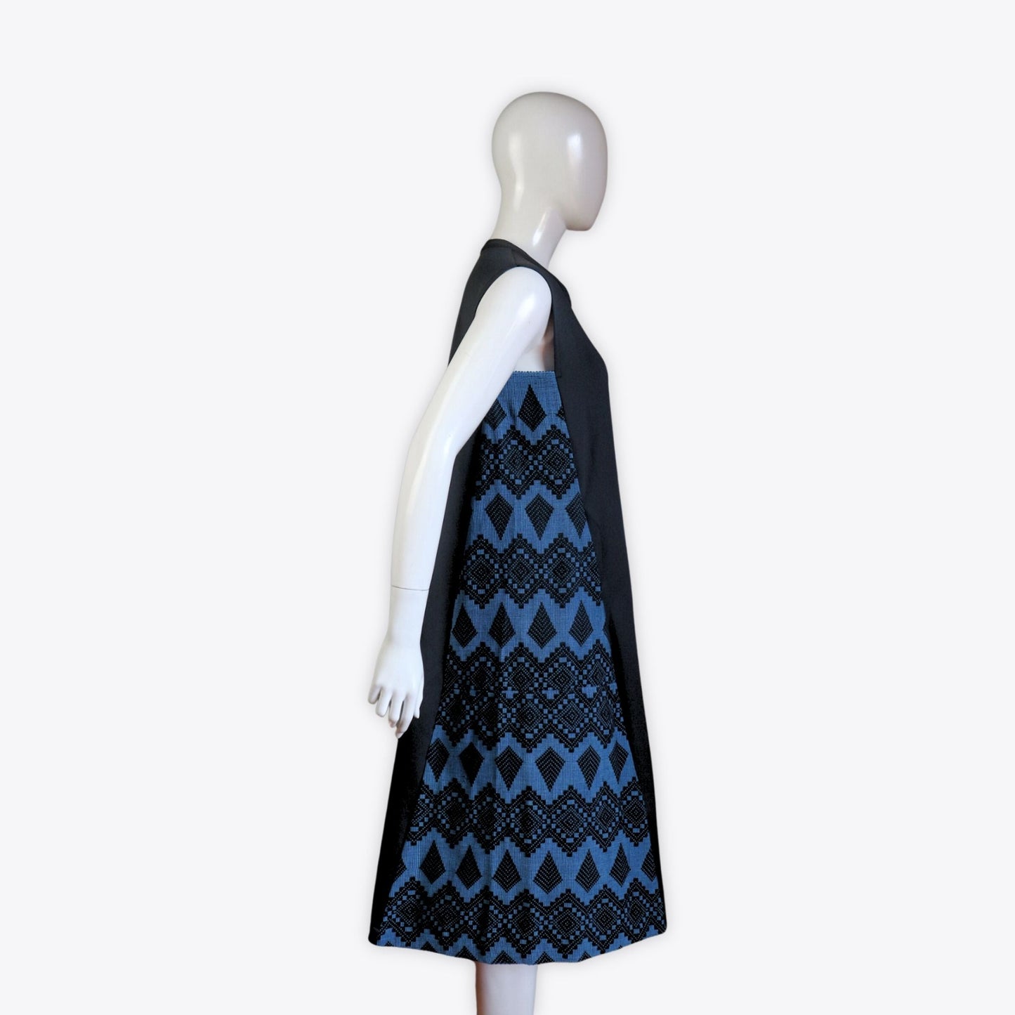 Madame Reversible Inabel Tent Dress (Black & Blue)